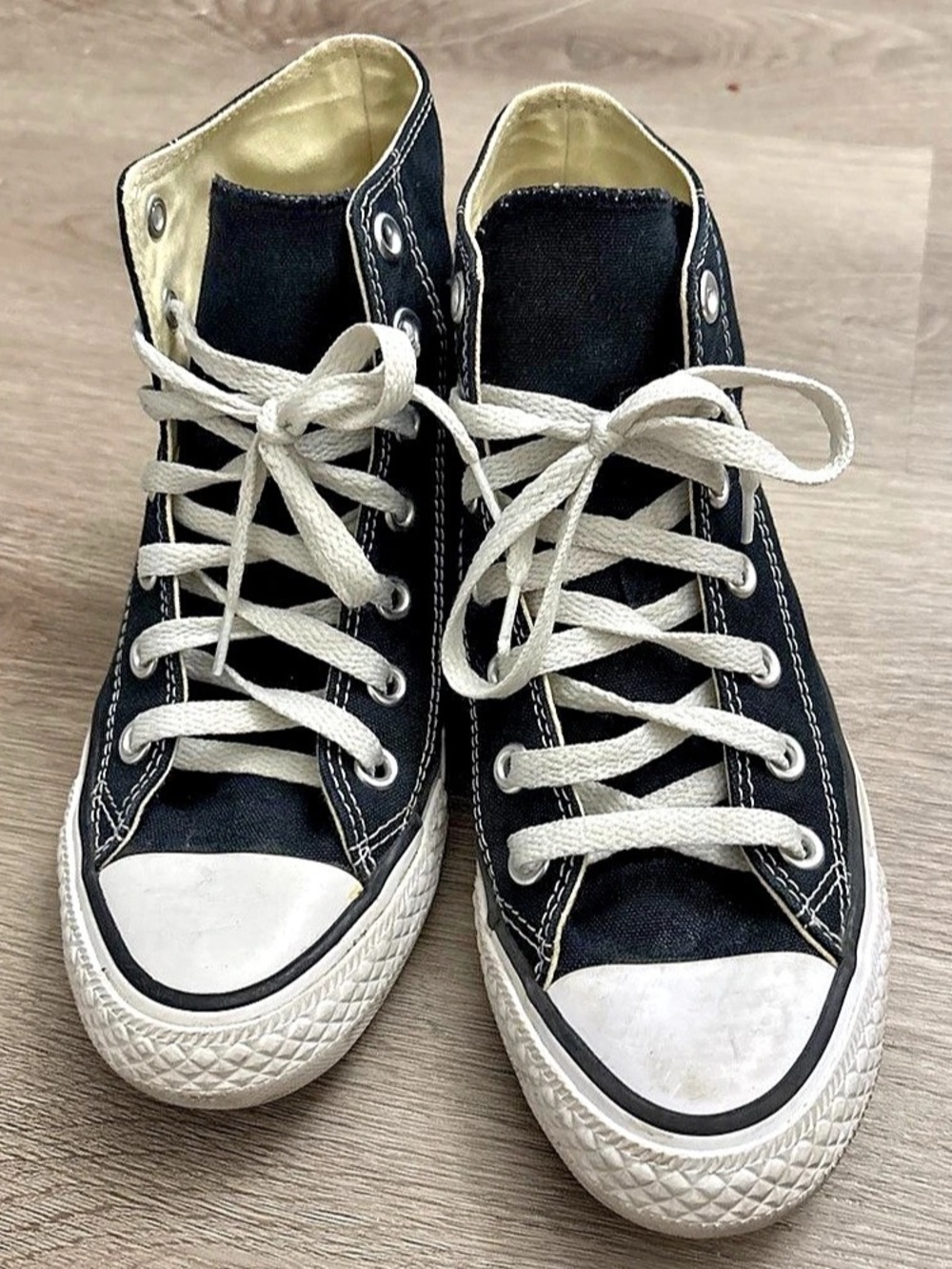 Converse Chuck Taylor All Star Sneakers Black White US 4 Good